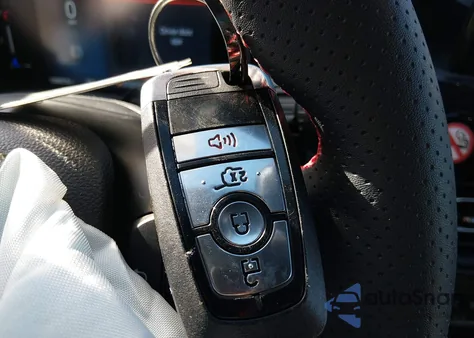 2025 Ford Escape St-Line z USA, uszkodzony, nr VIN 1FMCU0MN4SUB23721